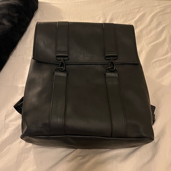 Black Rains Backpack - Picture 2 of 5